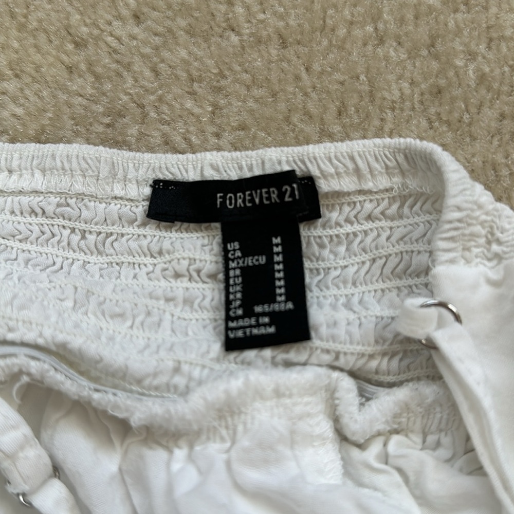 Forever 21 Summer Ruffle Top - Picture 3 of 3